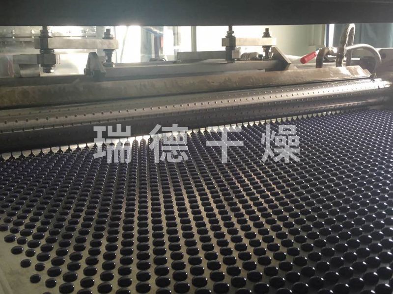 呔嗶克造粒機